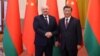 Lideri bjellorus, Alyaksandr Lukashenka, dhe ai kinez, Xi Jinping. 