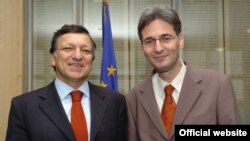 Jose Manuel Barroso cu Leonard Orban la Bruxelles.