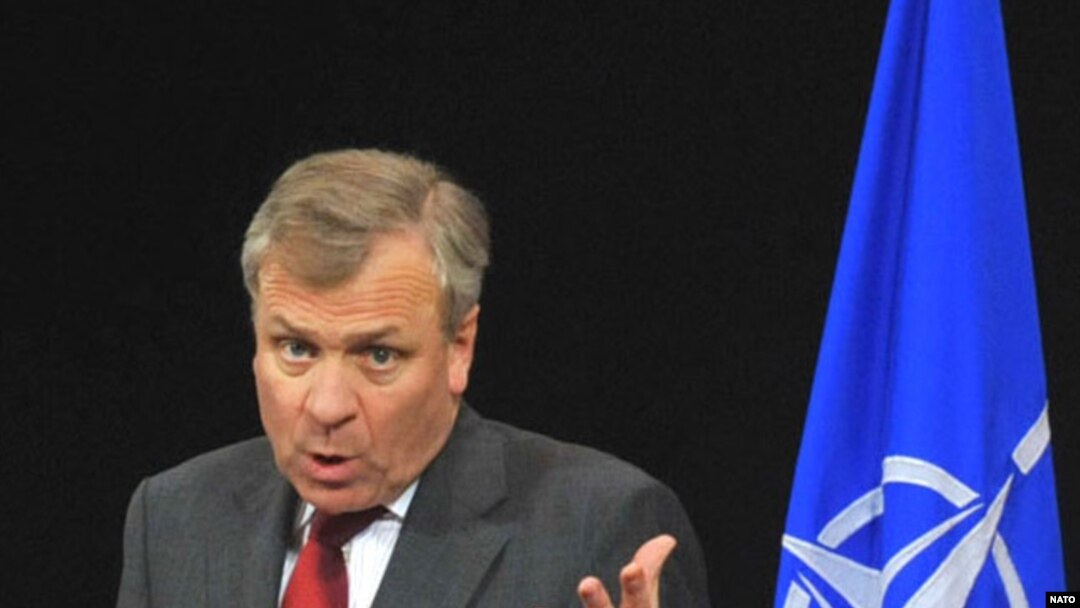 NATO Secretary-General Jaap de Hoop Scheffer says the offer to Georgia still stands.