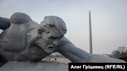 Крэпасць-герой Берасьце. Манумэнт "Смага".