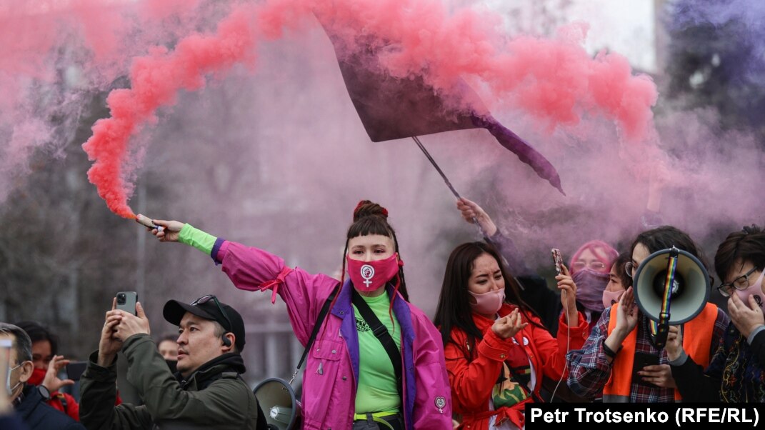 Қынаптағы ең үлкен объект Қоянды секс