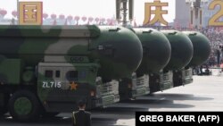 Rachete intercontinentale DF-41 la parada militară de la Beijing, China, 1 octombrie 2019