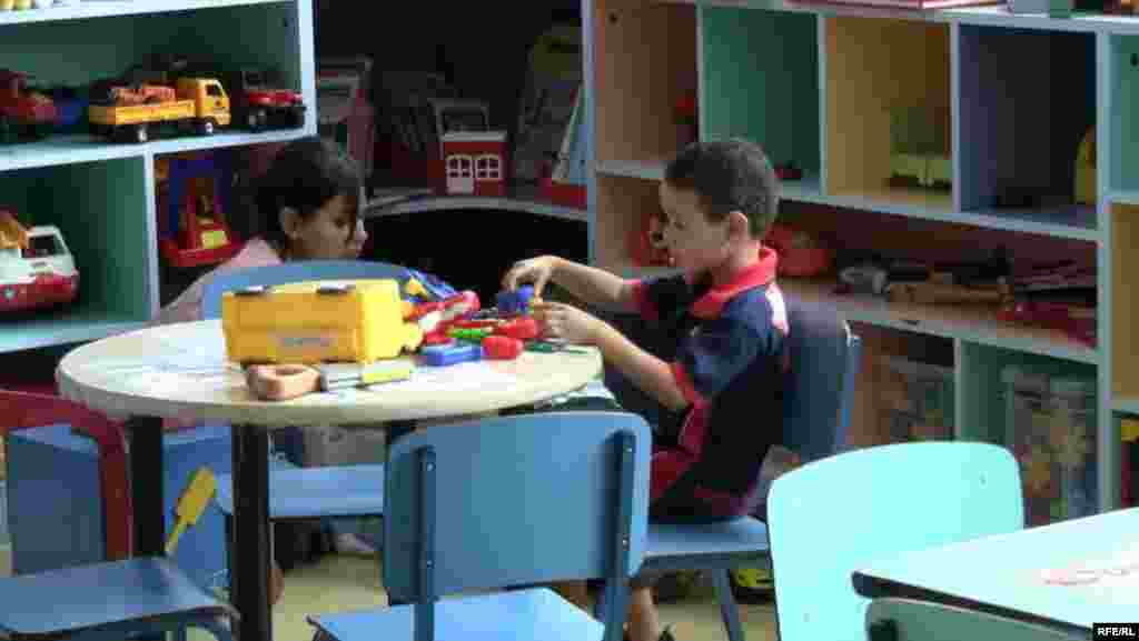 Paraisapolis Community Program #71