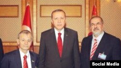 Türkiye prezidenti Recep Tayip Erdoğan ve qırımtatarlarnıñ yetekçileri – Mustafa Cemilev ve Refat Çubarov