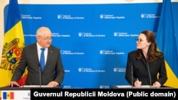 Premierul moldovean, Alexandru Munteanu, și șefa guvernului ucrainean, Iulia Sviridenko, susțin o conferință de presă la Kiev, 10 februarie 2026