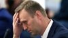 Суд продлил на год испытательный срок Навального по делу "Кировлеса"