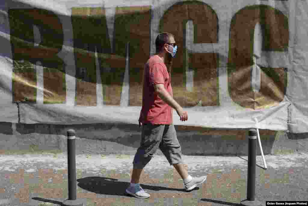 Rosia Montana protest, protesters with banners at PNL , Bucharest 29.06.2021