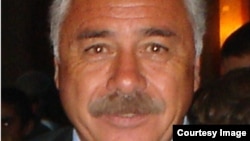 کارلوس کازلی