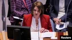 იორდანიასა და ერაყში ელჩად დანიშვნამდე მონა იული იყო გაეროში ნორვეგიის მუდმივი წარმომადგენელი. 