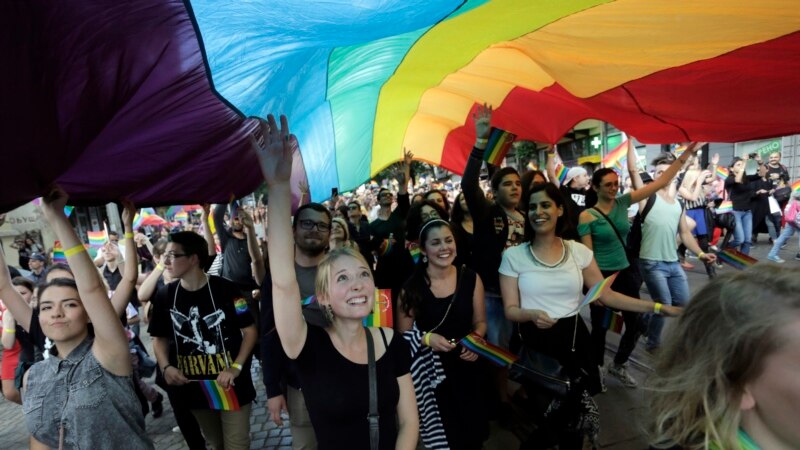 CEDO cere Bulgariei să recunoască mariajul persoanelor de același sex