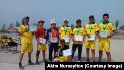 ОшМУ командасынын оюнчулары. Сүрөт Аким Нурсейитовго таандык. 