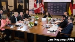 The G7 foreign ministers hold a working session in Toronto on April 22.