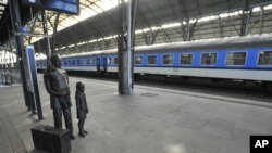 Опустевший Главный вокзал в Праге