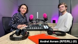 Adriana Nedelea a stat de vorbă cu Martin Fornusek despre felul în care acționează propaganda rusă în diferite regiuni ale Ucrainei și despre cum poate să fie mai ușor identificată. 