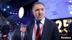 Russian billionaire Oleg Deripaska (file photo)