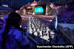 Қазақстан спортшылары Дүниежүзілік Көшпенділер ойынында ашылу салтанатында. Бішкек, 31 тамыз 2026 жыл.
