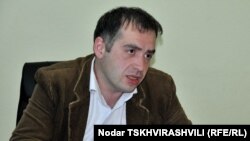 კომუნიკაციების ეროვნული კომისიის სამართლებრივი დეპარტამენტის უფროსი კახი ყურაშვილი