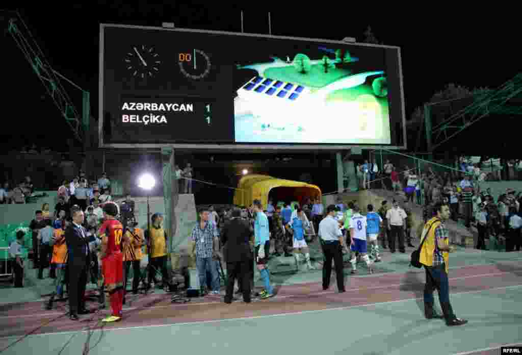 Azərbaycan 1 – 1 Belçika #21