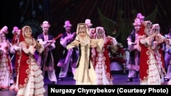 Moscow - culture - chinese kyrgyz - epos Manas - Xinjiang uygur - 