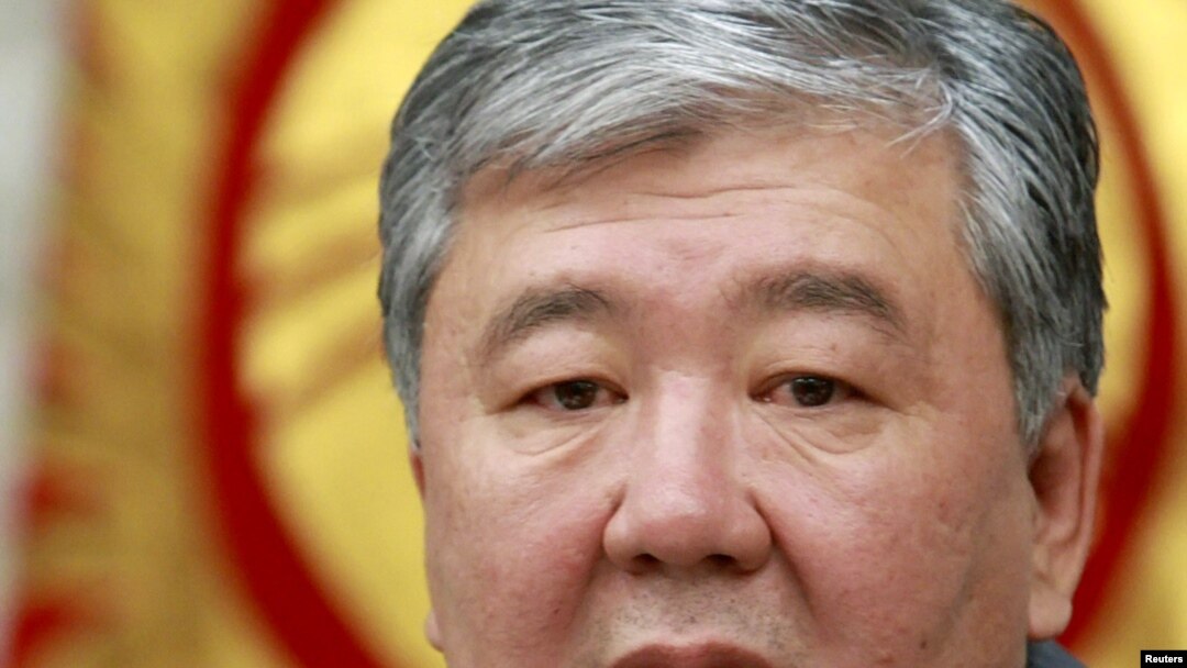 Kyrgyzstan -- Prime Minister Daniyar Usenov talks to the media in Bishkek, 06Apr2010