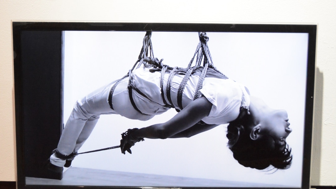 Үлкен аналардың есектерімен порно көру