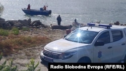 Spasioci tragaju za nestalima nakon prevrtanja čamca na Dunavu, 6. oktobar 2025.