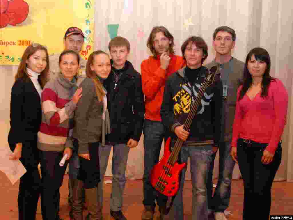 Мубай төркеме, DJ Лилу делегатлар арасында