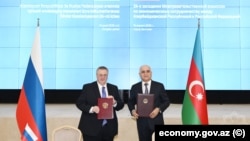 Hökumətlərarası Dövlət Komissiyasının 24-cü iclası çərçivəsində avtomobil nəqliyyatı üçün elektron beynəlxalq yük qaiməsinin (e-CMR) tətbiqinə dair "Yol Xəritəsi" imzalanıb.