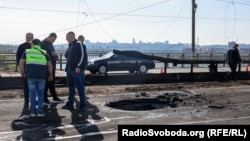 Наслідки російського удару по Північному мосту. Київ, 4 жовтня 2026 року 