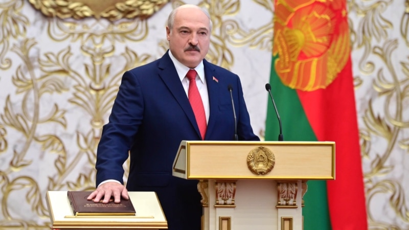 Лукашенко дар як маросими 