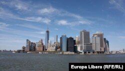 Река Гудзон неподалеку от Манхэттена