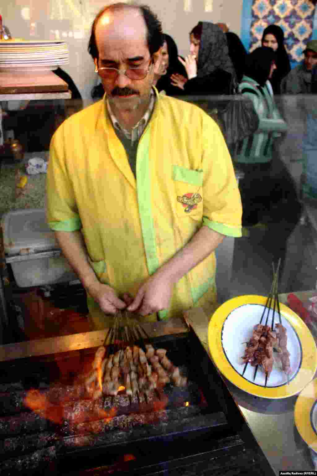 Yeməkxana.