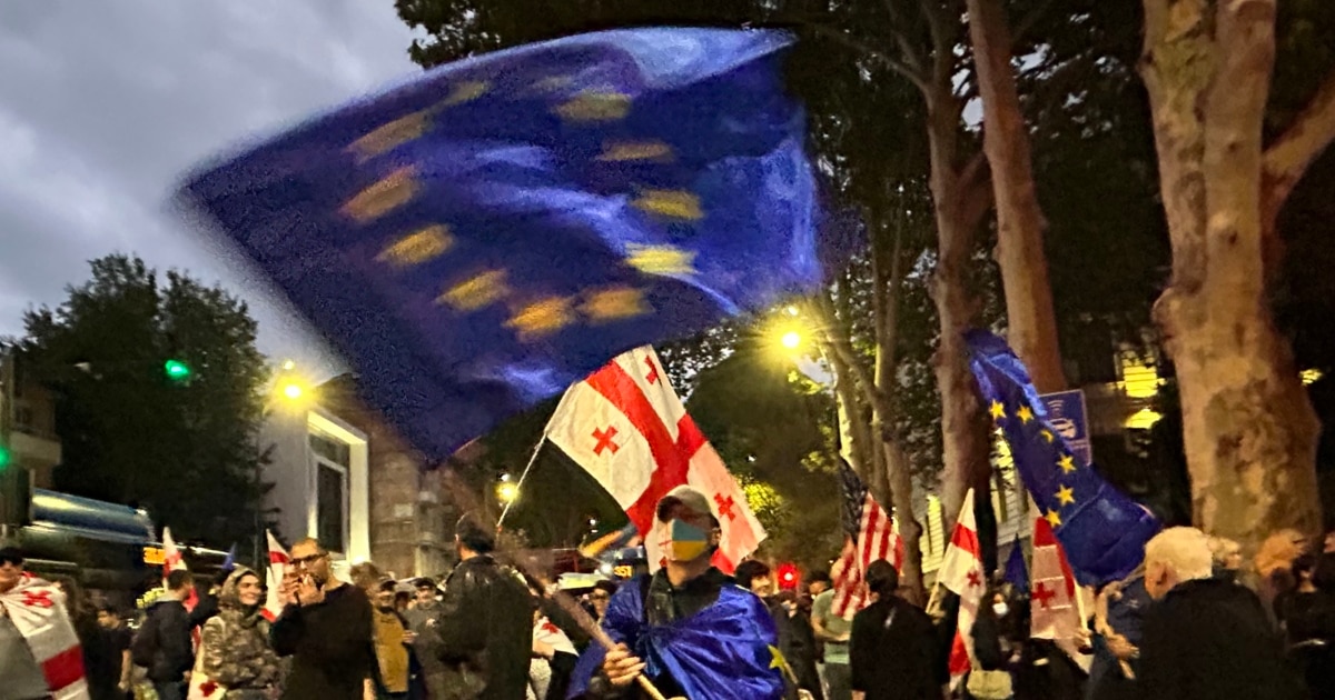 თბილისში დაიწყო საპროტესტო მსვლელობა „არა რუსულ რეჟიმს, დაიცავი უვიზო“