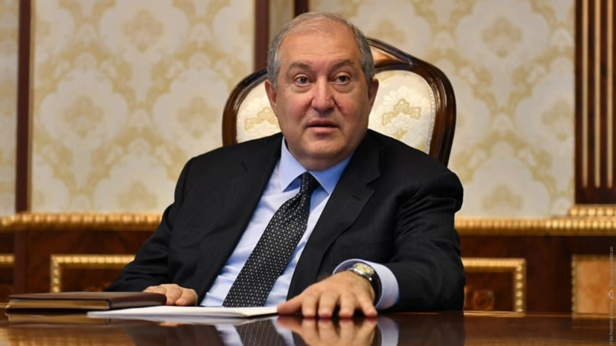 Президент Вірменії Саркісян заявив, що йде у відставку