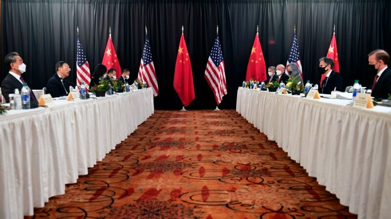 Телефонски разговор меѓу високи кинески и американски дипломати