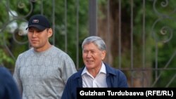 Алмазбек Атамбаев жана Канат Сагымбаев.