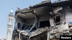 În timp ce conflictul cu Iranul pare să se apropie într-adevăr de final, Israelul își continuă „micul război” cu Libanul. În imagine: urmările unui atac israelian la Nabatieh, în sudul Libanului, pe 17 iunie.
