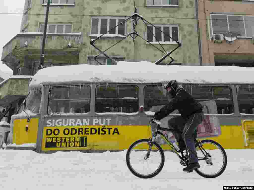 Bosnia and Herzegovina - snow in Sarajevo, 04Feb2012