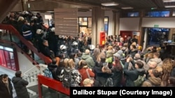 Policija na Filozofskom fakultetu u Novom Sadu, 21. januar 2025.