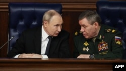 Prezident Vladimir Putin və Baş Qərargah rəisi Valeri Gerasimov
