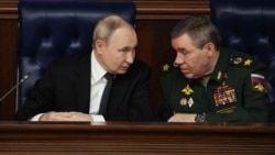 Владимир Путин и глава Генштаба Валерий Герасимов