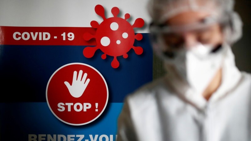 Franca miraton ligj që nxit vaksinimin