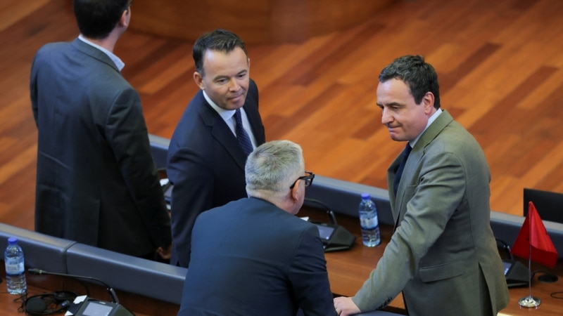 Neuspešna seja predsedstva kosovskega parlamenta, predsednica Osmani analizira konstituiranje parlamenta