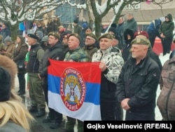 Pjesëmarrës me flamurin e Shoqatës së Veteranëve të Luftës Serbe, Banjallukë, Bosnje, 9 janar 2026.