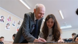 Profesor la 80 de ani