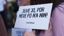 Një protestë në korrik të vitit 2025, në kohën kur deputetët nuk po arrinin ta konstituonin Kuvendin e Kosovës.