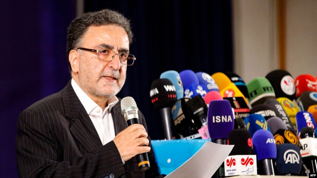 مصطفی تاجزاده، از چهرههای اصلاحطلب که در انتخابات ریاستجمهوری ۱۴۰۰ ردصلاحیت شده است.