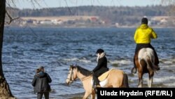 Менскае мора ў нядзелю альбо самаізаляцыя па-беларуску. Фотарэпартаж