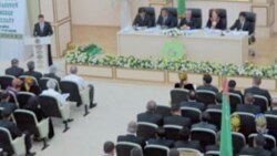 Aşgabat: Işewürleriň pul çalyşmak ýeňillikleri ýatyryldy