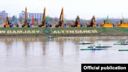 Garagum derýasynyň kenaryndaky seýilgäh çäreleriň merkezine öwrüldi. TDH-nyň fotosuraty